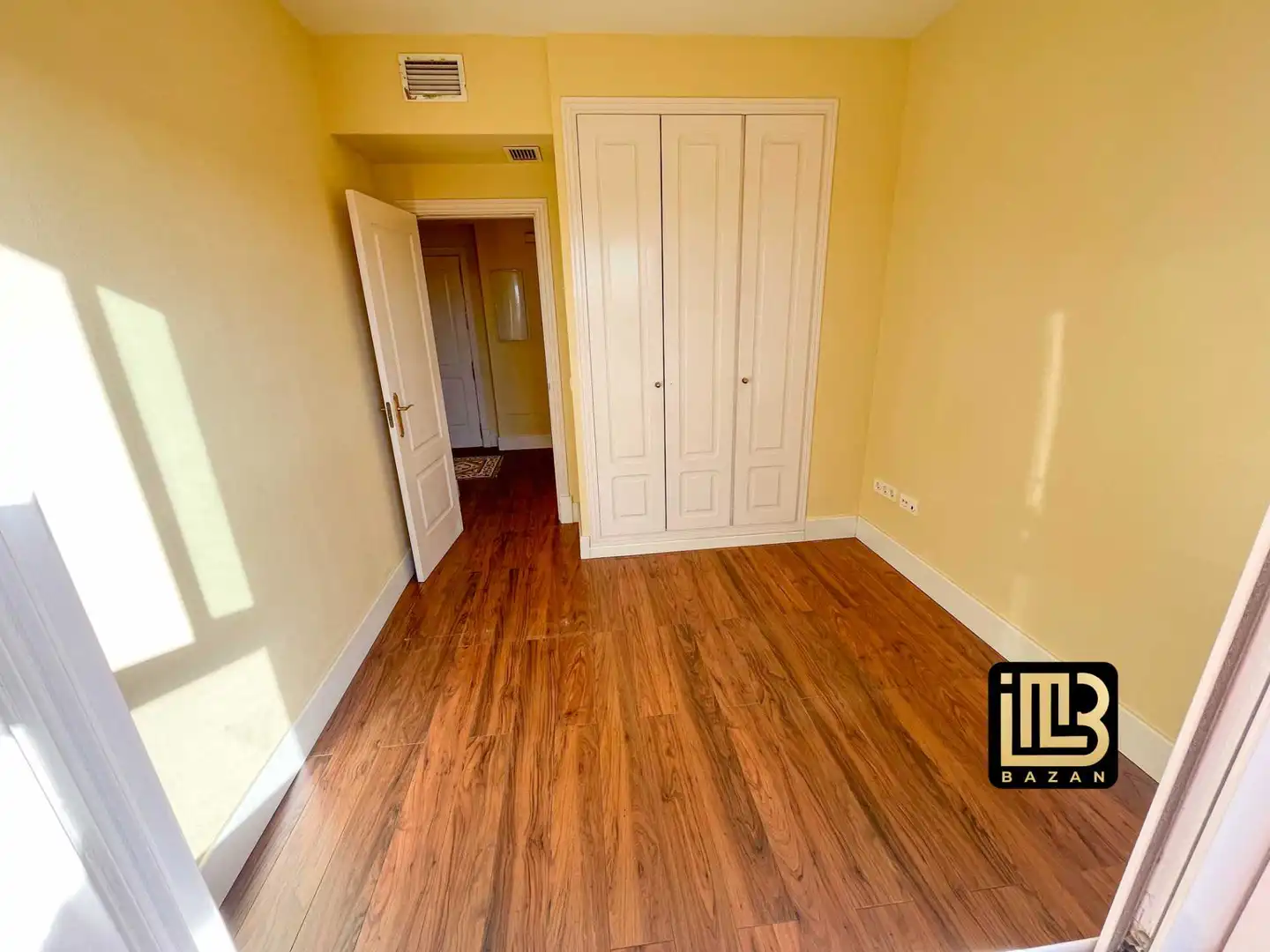 Bedroom of Attic for sale in San Juan de Aznalfarache  with Air Conditioner, Heating and Terrace