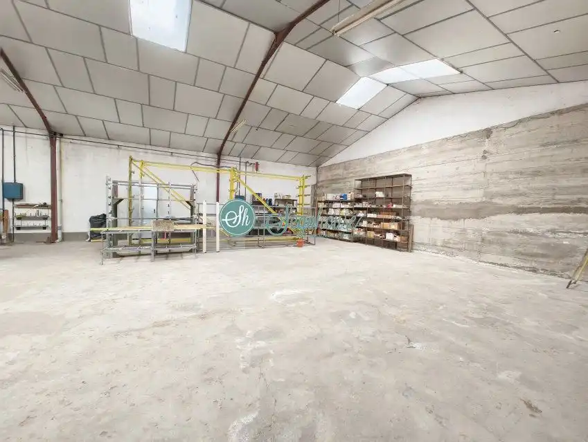 Fabrikhallen zur Miete in Segovia