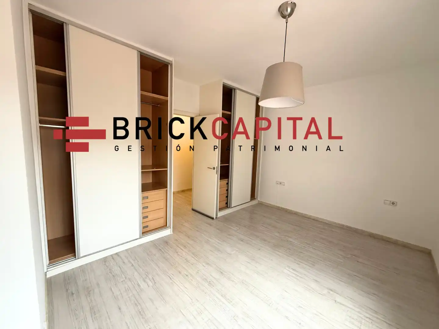 Habitación de Ático en venta en Barcelona con Calefacción, Parquet y Terraza