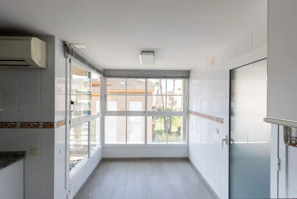 Terrasse von Wohnung zur Miete in Sant Andreu de Llavaneres mit Schwimmbad