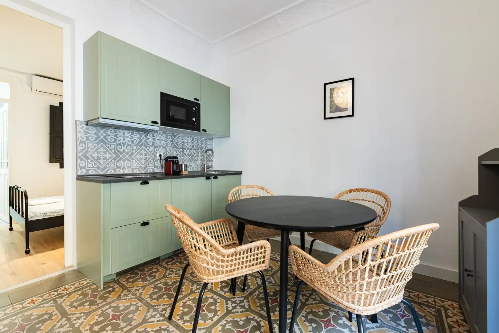 Cocina de Estudio de alquiler en Valencia con Aire acondicionado, Calefacción y Amueblado