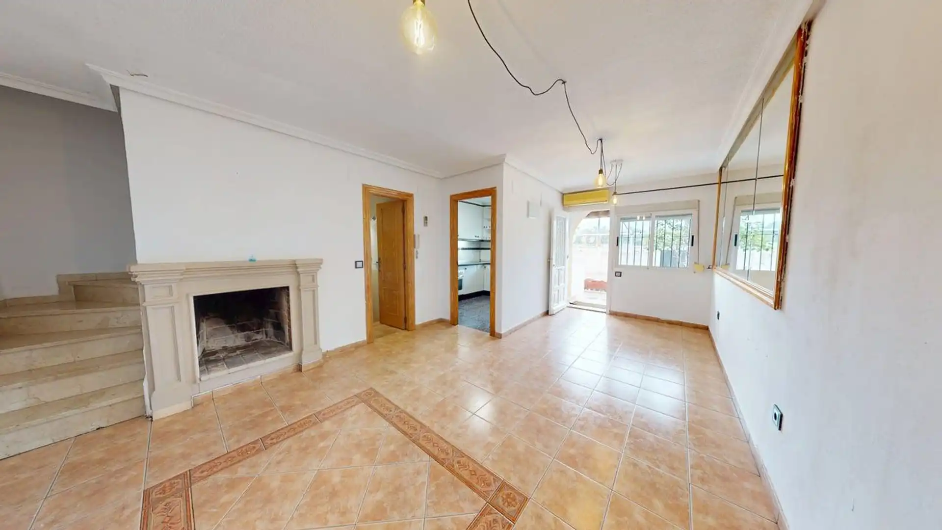 Sala d'estar de Casa adosada en venda en Sant Joan d'Alacant amb Aire condicionat, Traster i Moblat