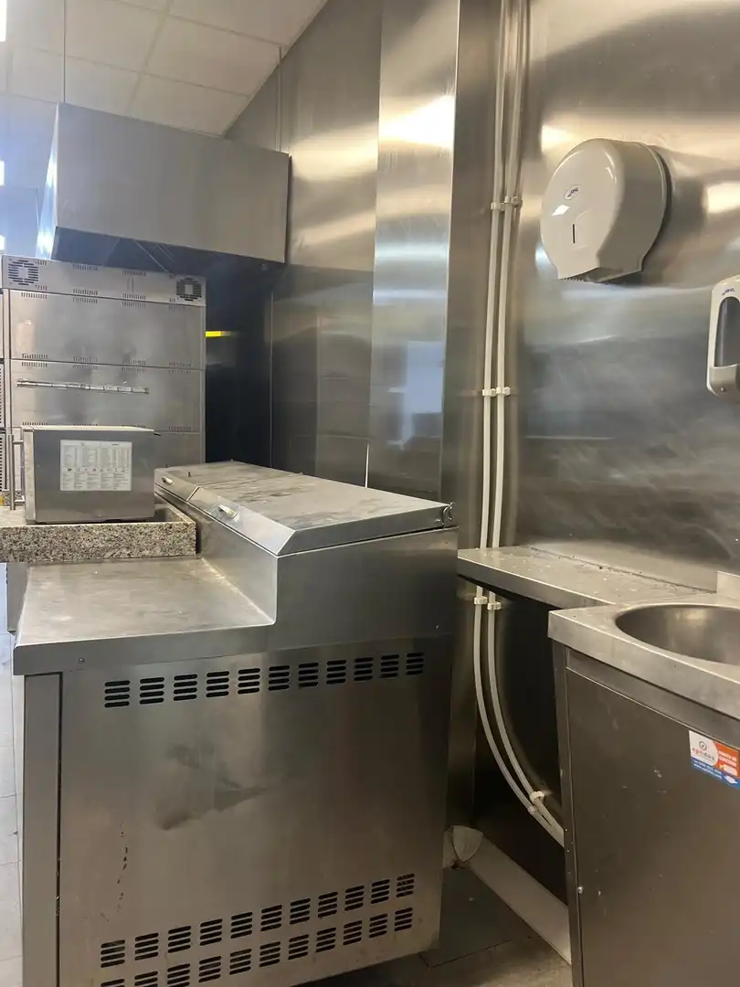 Cocina de Local en venta en Benidorm con Aire acondicionado