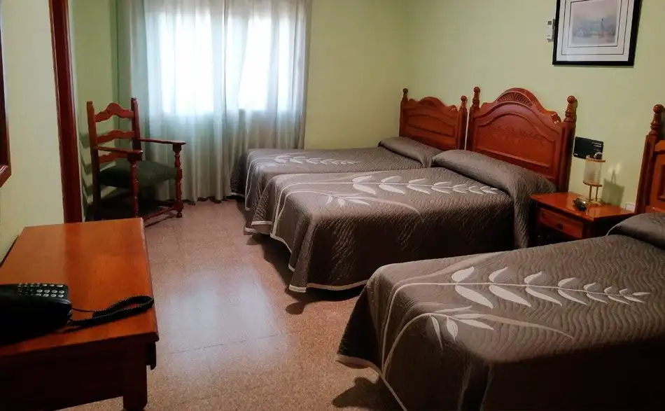 Dormitori de Edifici en venda en Almuradiel