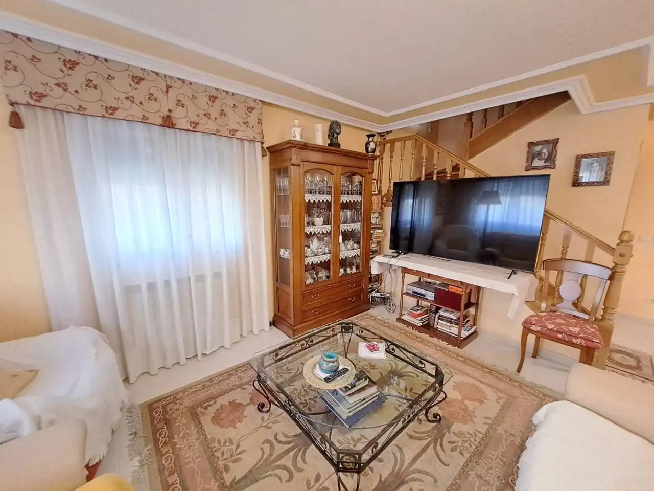 Sala de estar de Casa adosada en venta en Villagonzalo Pedernales con Calefacción, Jardín privado y Terraza