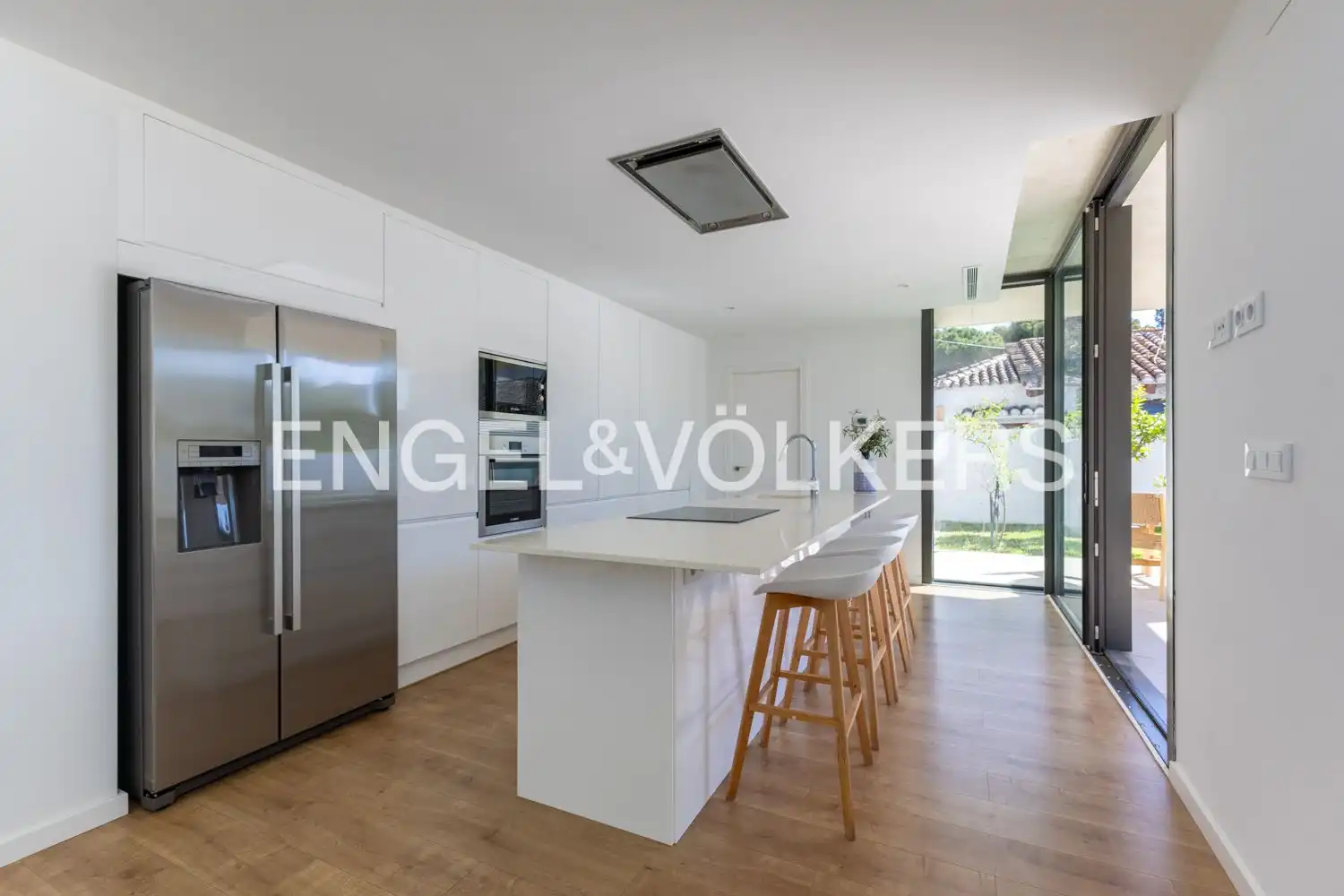 Cocina de Casa o chalet en venta en L'Eliana con Aire acondicionado, Calefacción y Jardín privado
