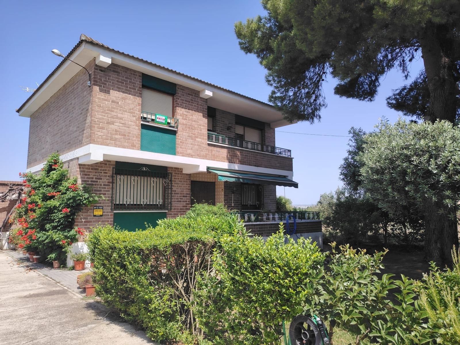 Exterior view of House or chalet for sale in  Zaragoza Capital  with Private garden, Terrace and Storage room