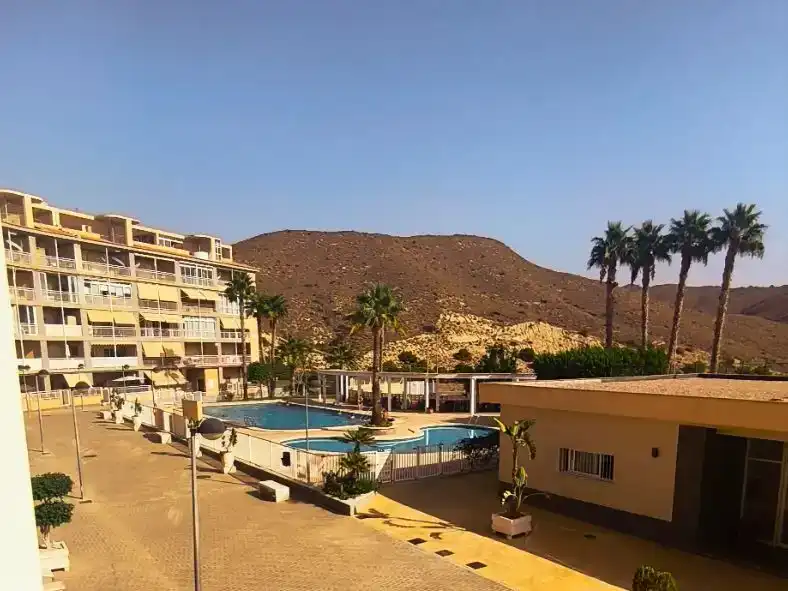 Vista exterior de Pis en venda en El Campello amb Aire condicionat i Piscina