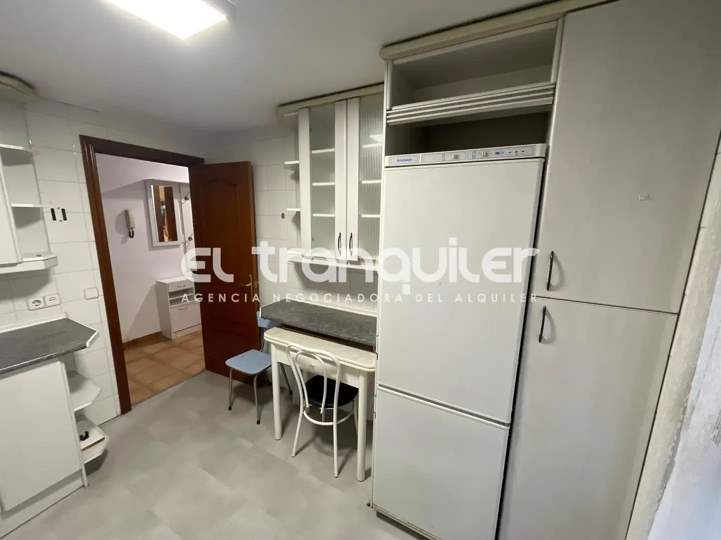 Kitchen of Flat for rent in Pinto  with Air Conditioner, Furnished and Washing machine
