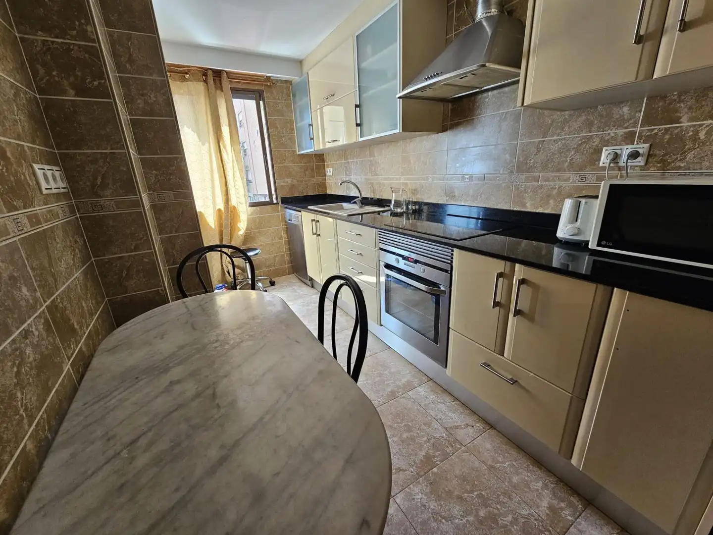 Cocina de Piso en venta en Valencia con Aire acondicionado, Terraza y Amueblado