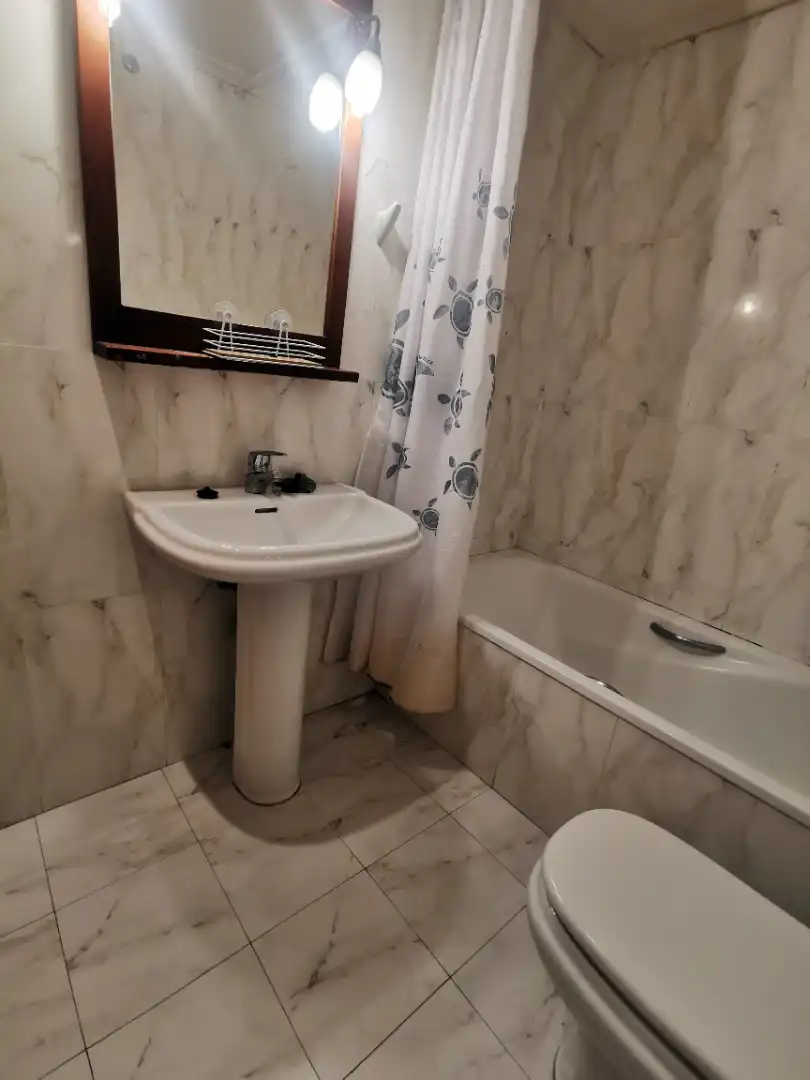 Casa aparellada amb terrassa en venda a Calle Rafael Lapesa, imagen 30