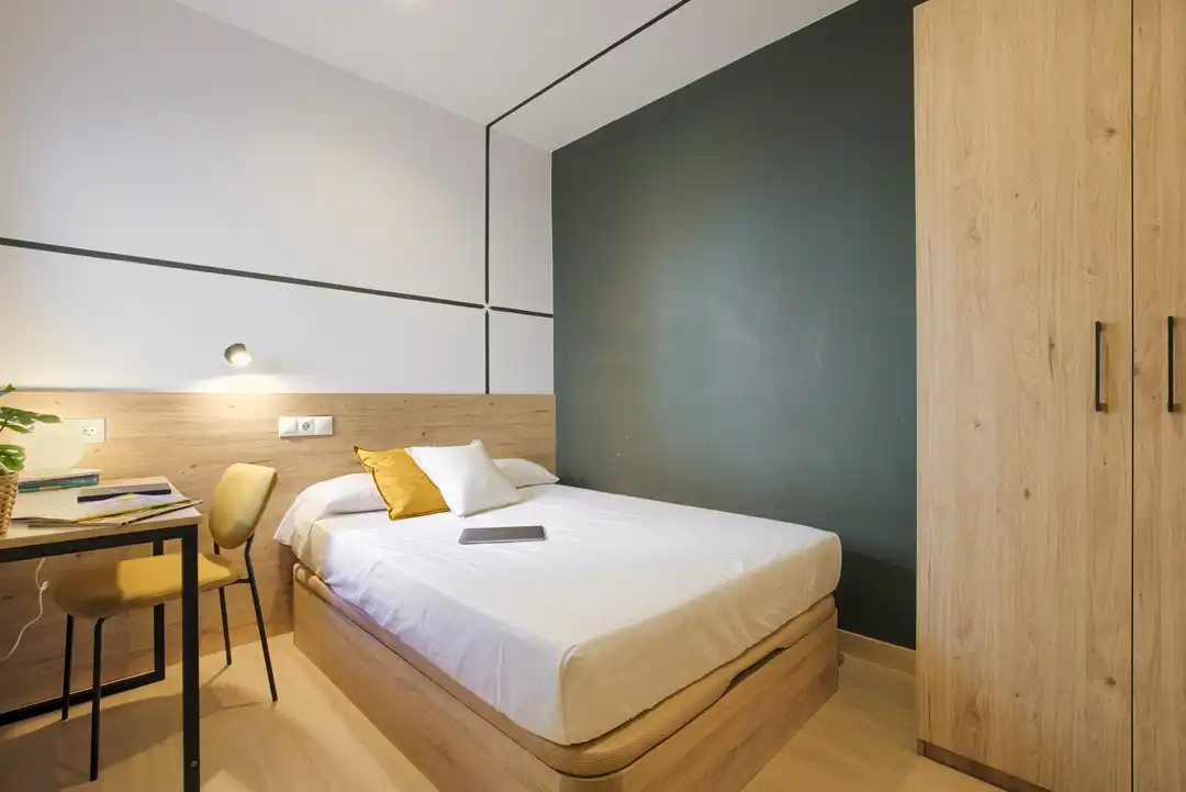 Bedroom of Houses for share in Madrid  with Air Conditioner, Heating and Terrace
