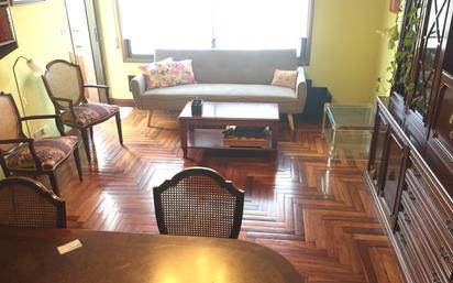 Living room of Flat for sale in Vigo   with Heating, Parquet flooring and Storage room