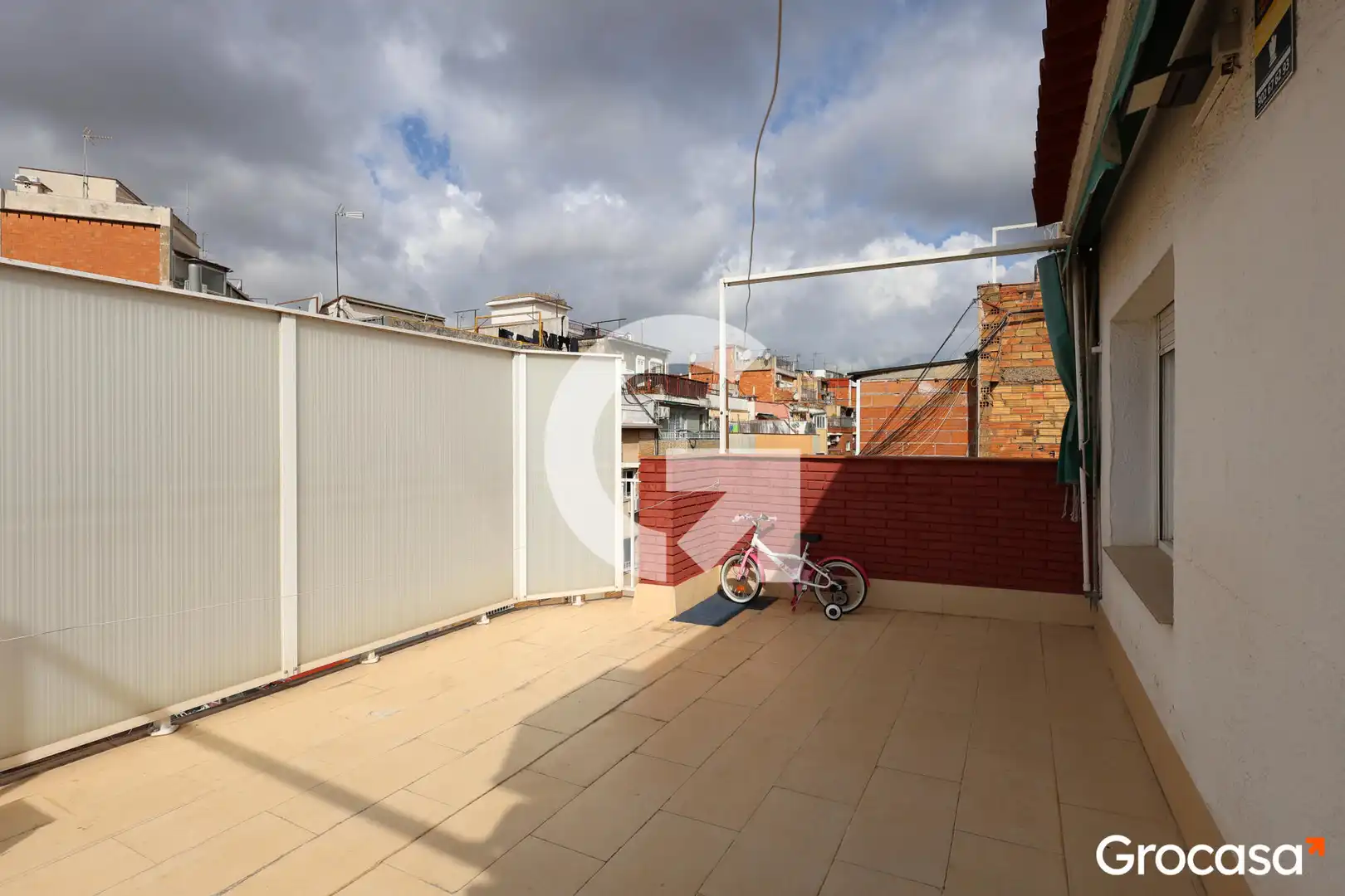 Terrassa de Àtic en venda en L'Hospitalet de Llobregat amb Aire condicionat, Terrassa i Forn