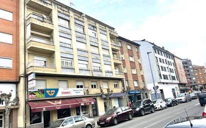 Vista exterior de Pis en venda en Ponferrada amb Terrassa