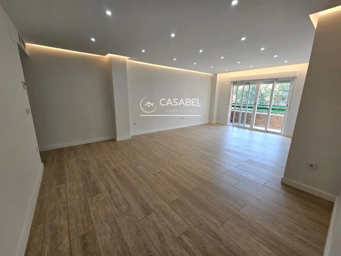 Flat with lift for sale in Damasco
