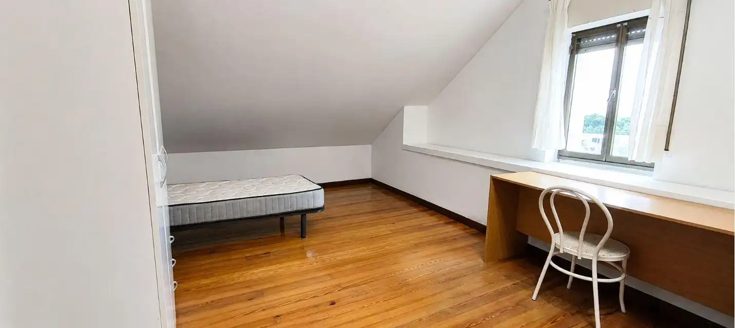 Schlafzimmer von Wohnung zum Verkauf in Torrelavega 
