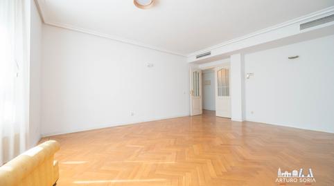Photo 4 of Flat for rent in Calle de Mesena, Pinar del Rey,  Madrid Capital