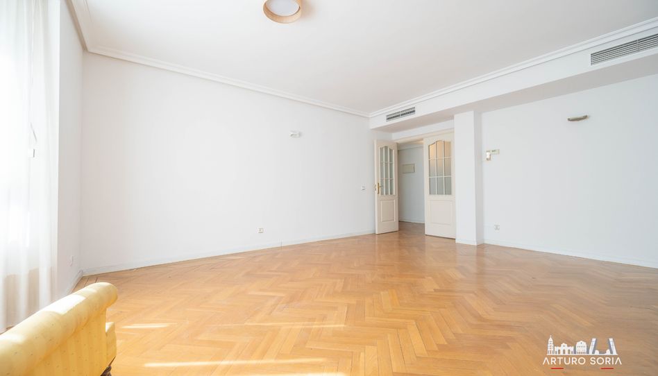 Piso de alquiler en Calle de Mesena, Pinar del Rey - Imagen 4