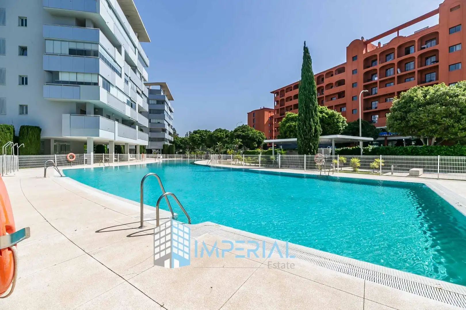 Swimming pool of Flat for sale in Fuengirola  with Air Conditioner, Heating and Terrace