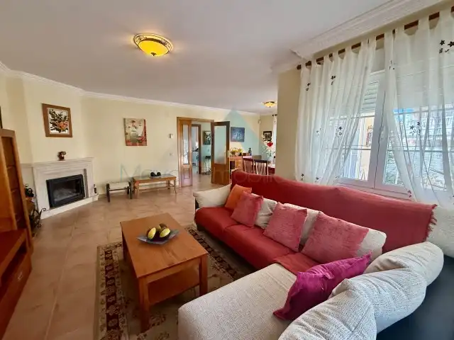 Sala de estar de Casa o chalet en venta en Los Santos de la Humosa con Aire acondicionado, Calefacción y Terraza