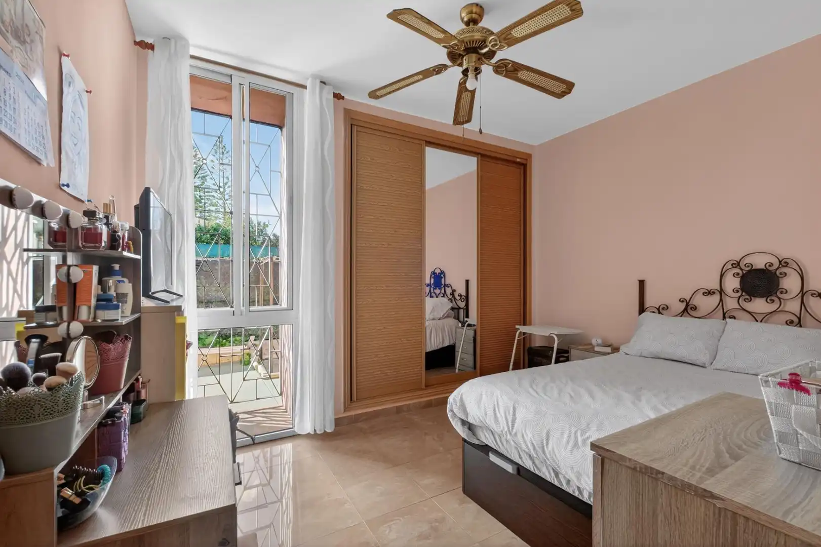 Dormitori de Casa o xalet en venda en Alhaurín de la Torre