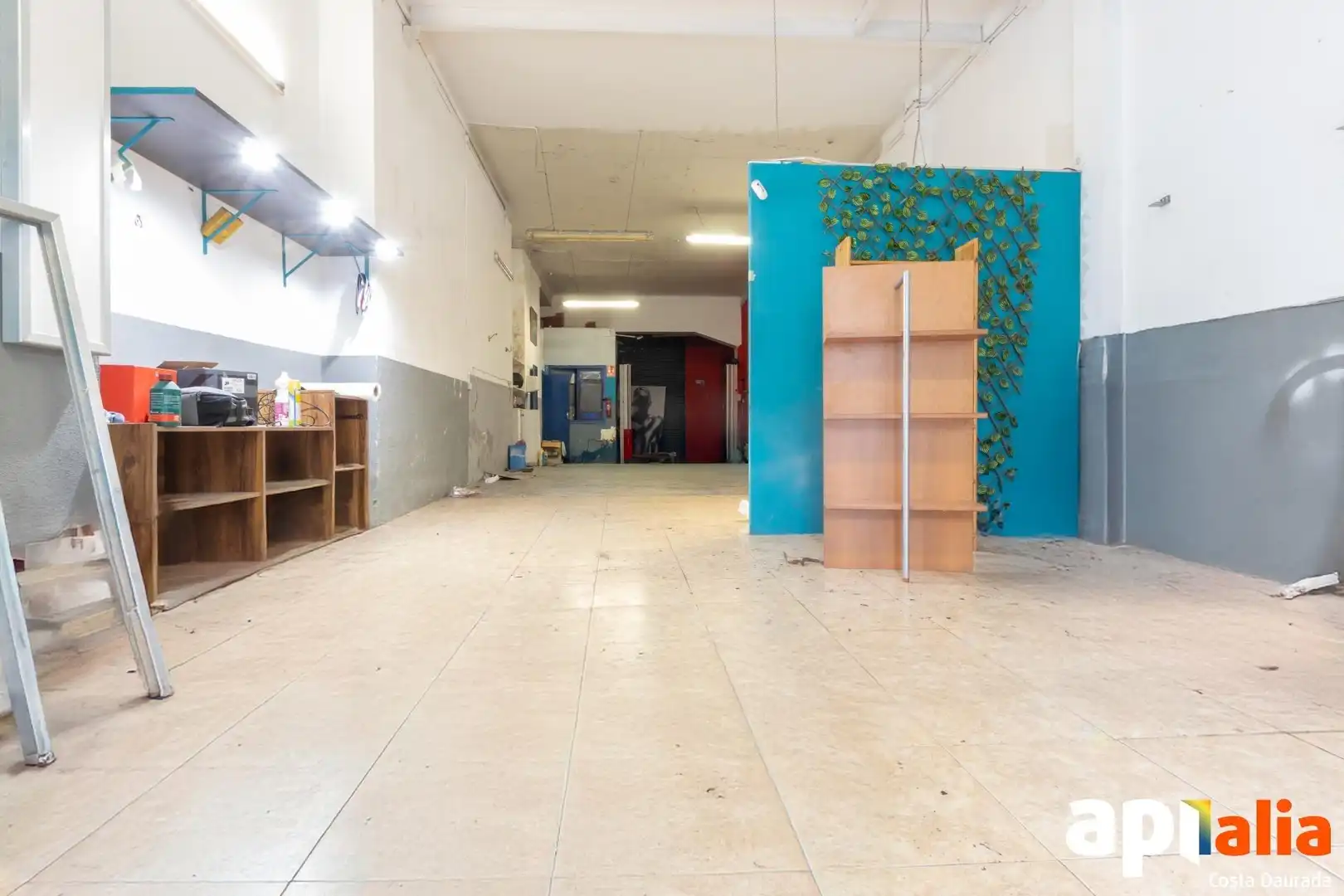 Business premises for sale in Carrer Reial, imagen 4
