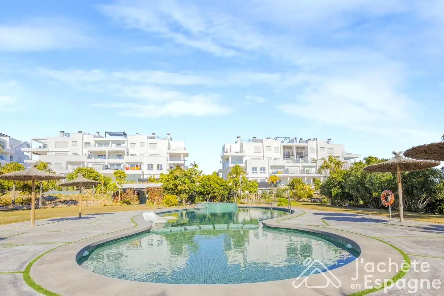 Vista exterior de Piso en venta en Torrevieja con Aire acondicionado y Terraza