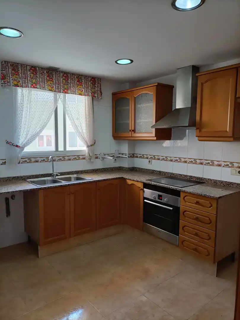 Cocina de Casa adosada en venta en Segorbe con Calefacción, Terraza y Balcón