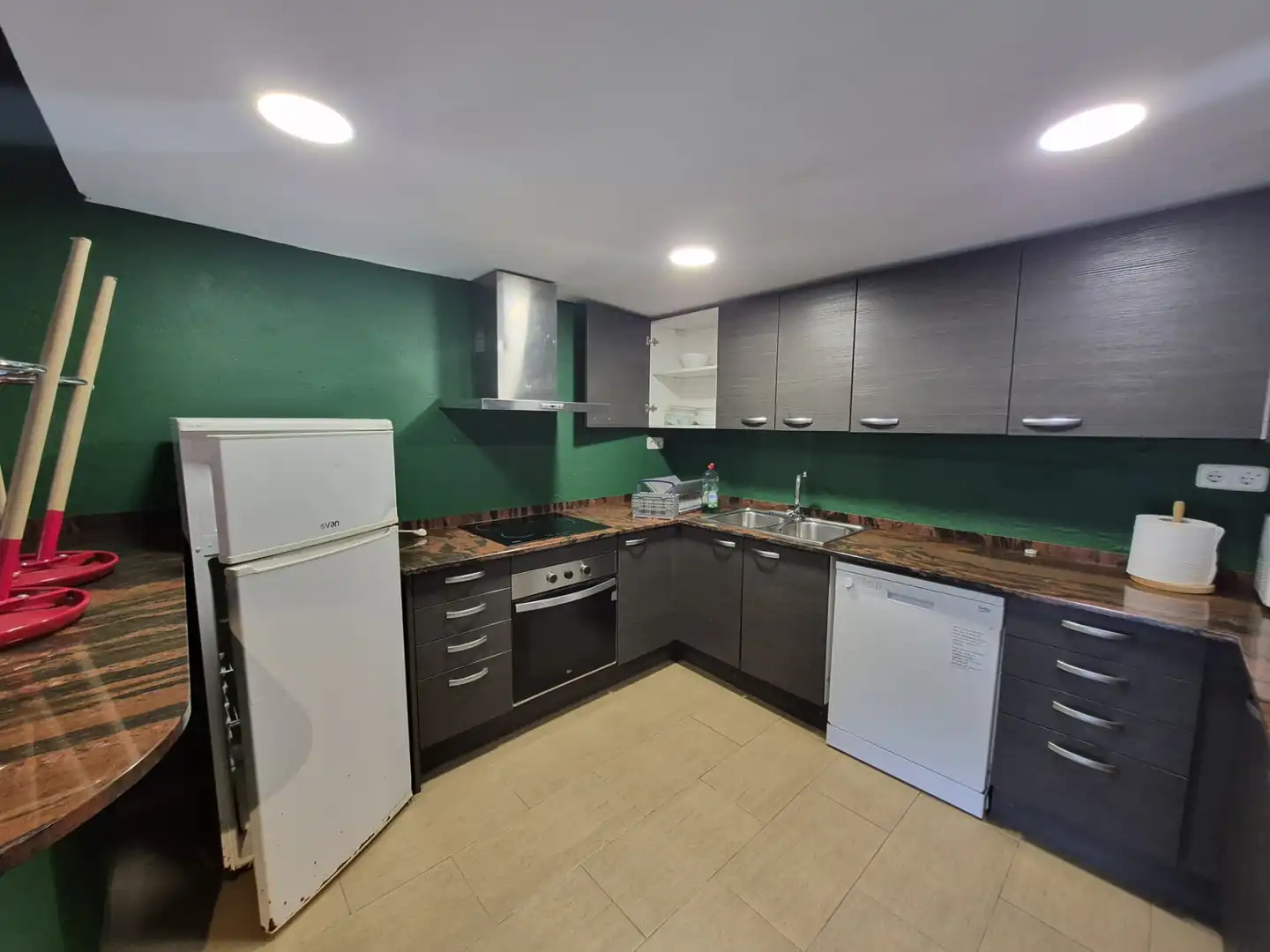 Cocina de Casa o chalet de alquiler en La Llacuna con Aire acondicionado, Calefacción y Jardín privado
