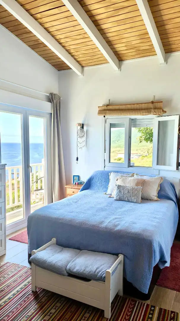 Chalet con terraza en venta en Avenida Punta Carnero N2
