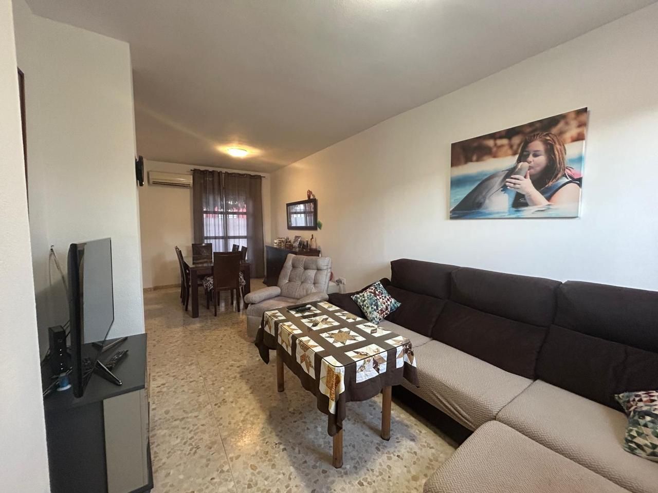 Sala d'estar de Casa o xalet en venda en Dos Hermanas amb Aire condicionat i Calefacció