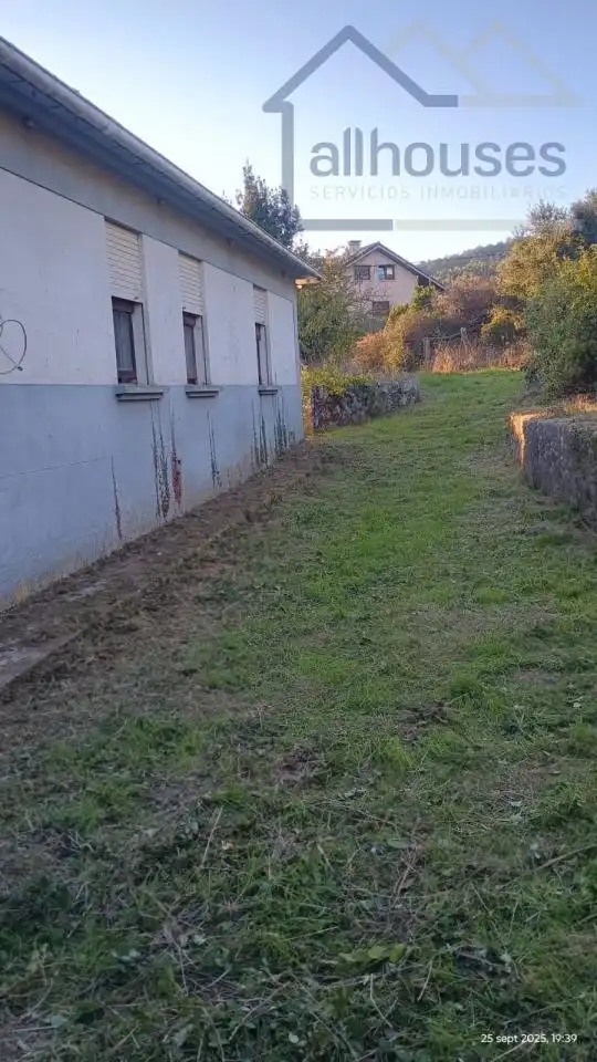 Country house zum Verkauf in O Rosal   mit Privatgarten, Terrasse und Abstellraum