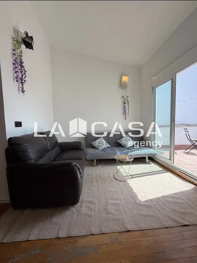 Sala de estar de Ático en venta en Badalona con Calefacción y Terraza