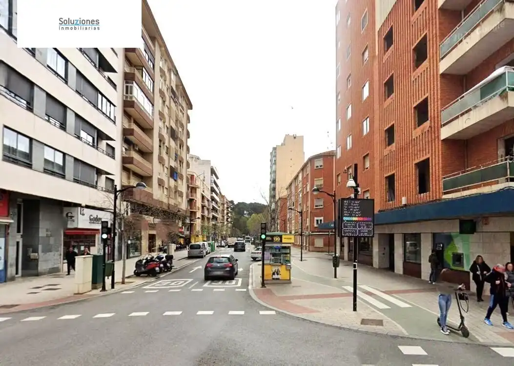 Vista exterior de Casa o xalet en venda en Albacete amb Aire condicionat, Calefacció i Jardí privat