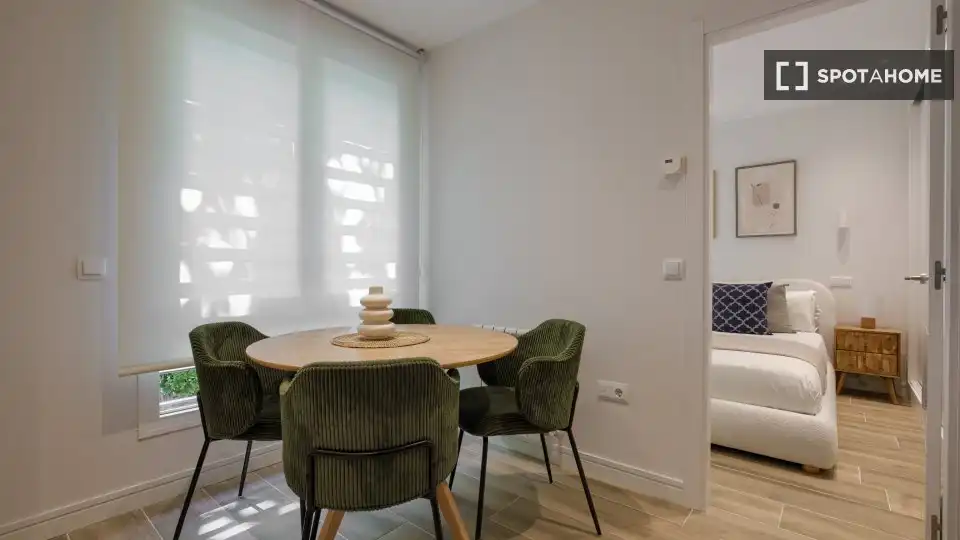 Room in Pinar del Rey