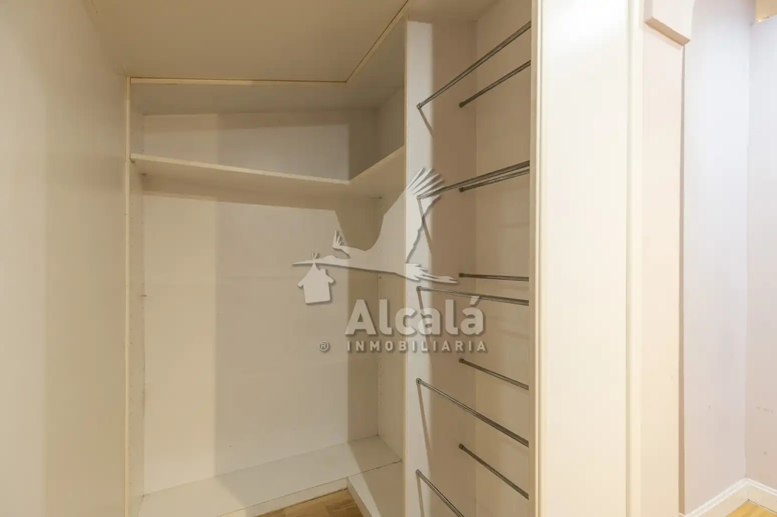 Habitación de Ático en venta en Alcalá de Henares con Aire acondicionado, Calefacción y Terraza