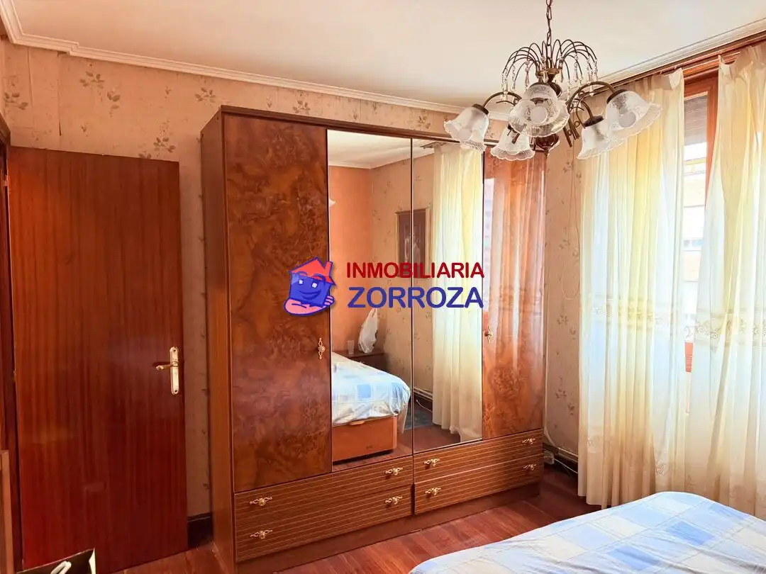 Habitación de Piso en venta en Bilbao  con Calefacción, Jardín privado y Amueblado
