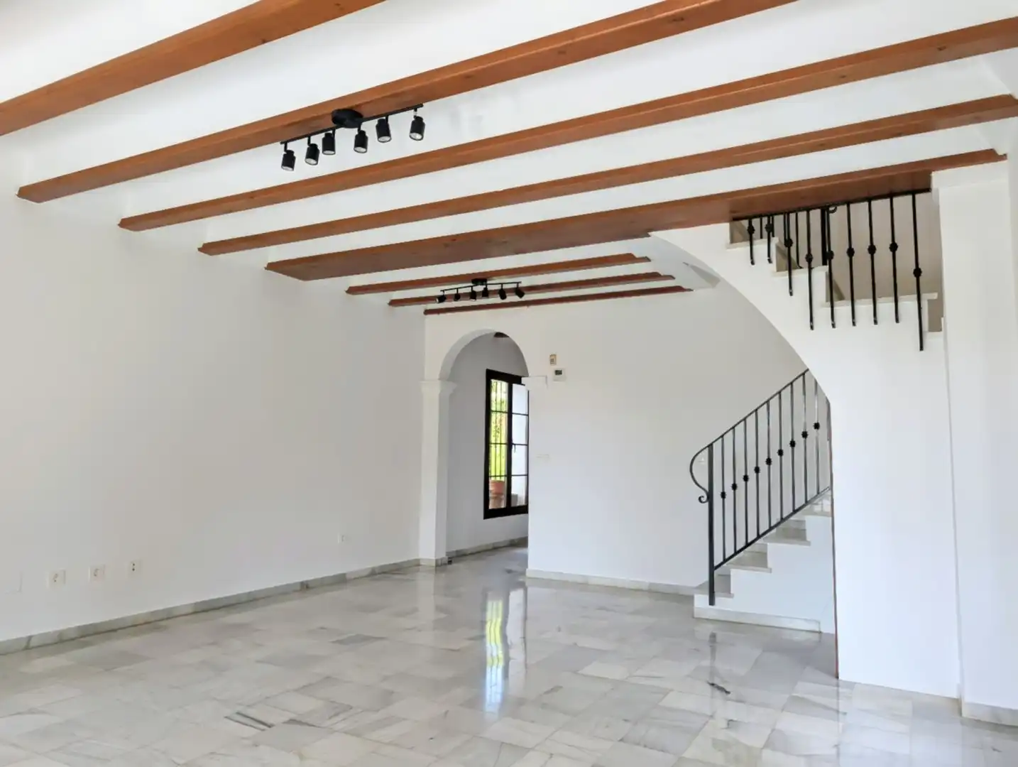 Casa adosada en venta en Marbella con Aire acondicionado y Piscina comunitaria
