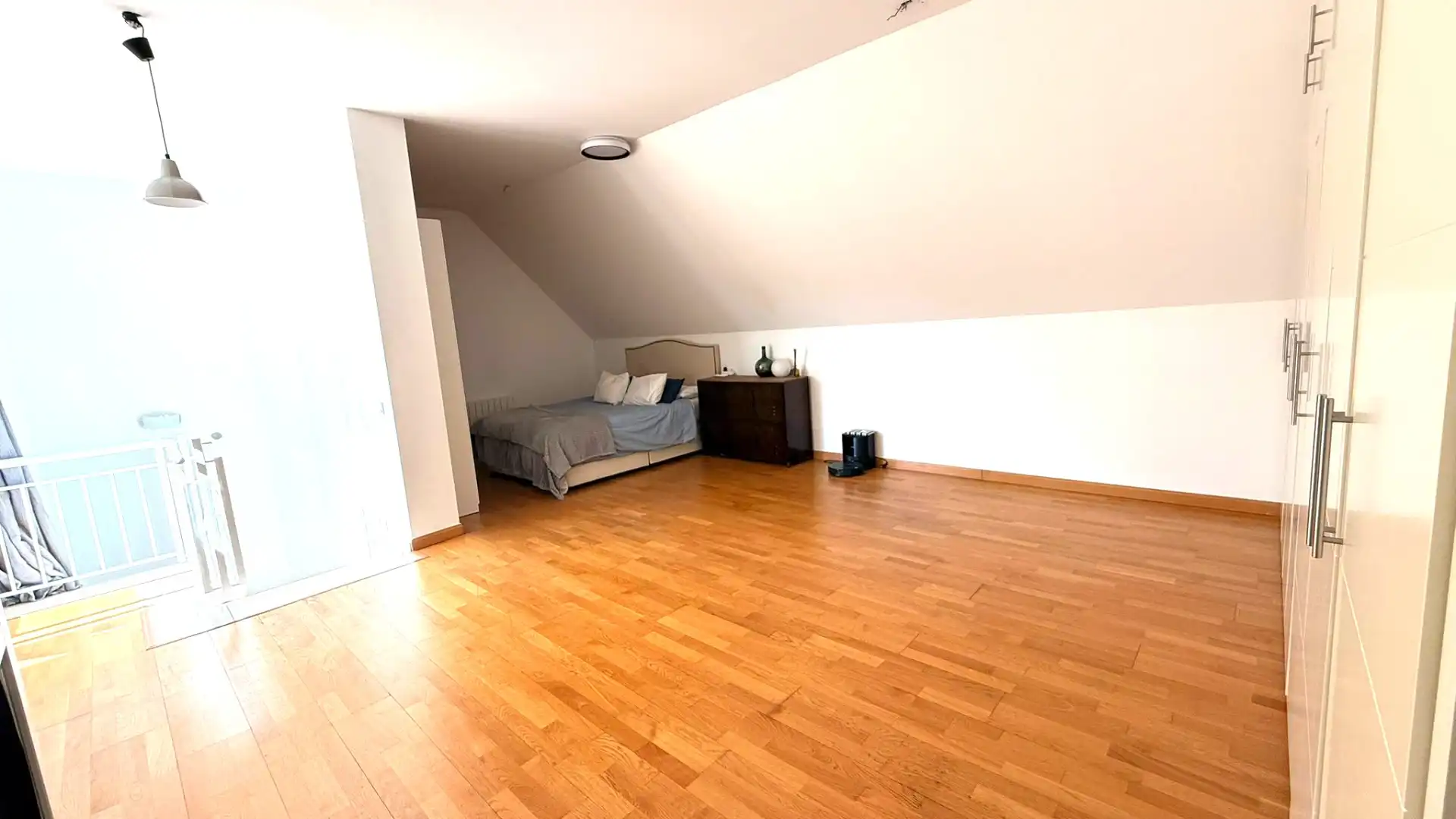Habitación de Casa o chalet en venta en Madrid con Aire acondicionado, Calefacción y Jardín privado