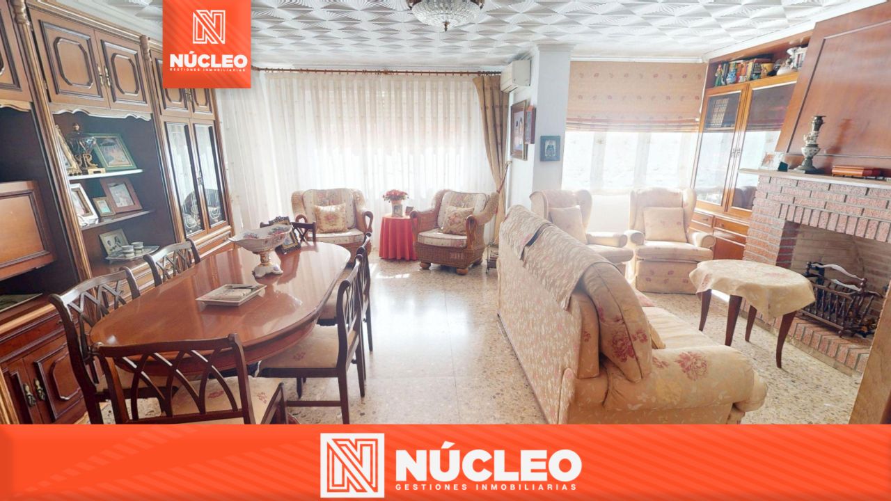 Sala d'estar de Pis en venda en Alicante / Alacant amb Moblat