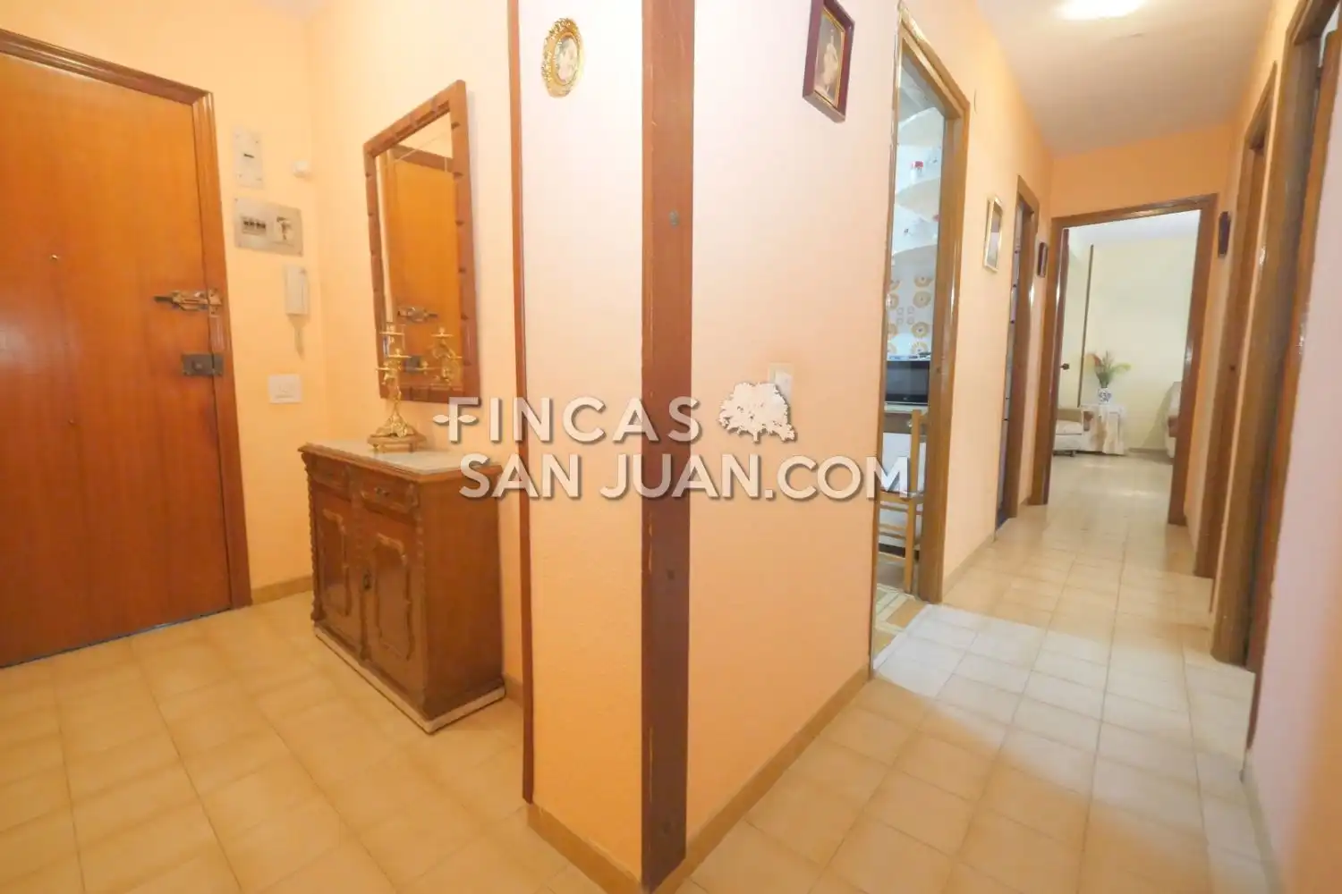Piso en venta en San Vicente del Raspeig / Sant Vicent del Raspeig con Balcón