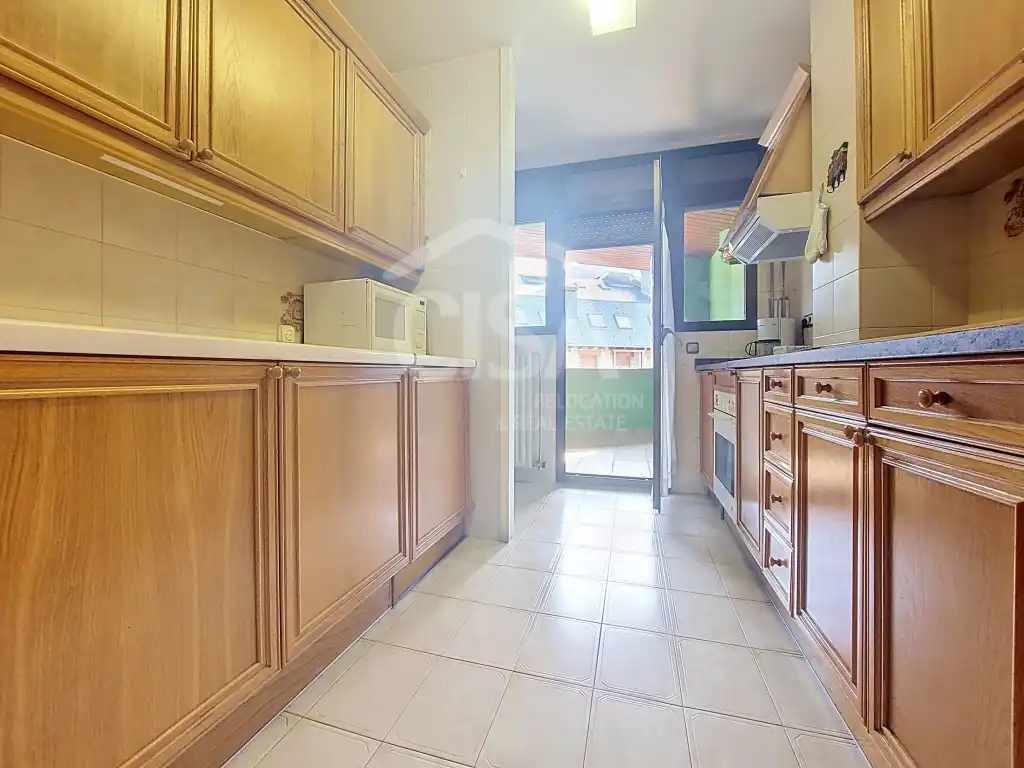 Cocina de Dúplex en venta en La Massana con Calefacción, Horno y Microondas