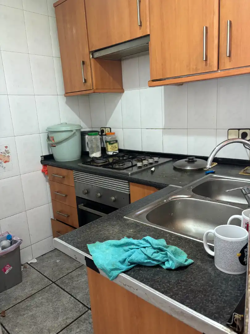 Küche von Wohnung zum Verkauf in Badalona mit Ofen