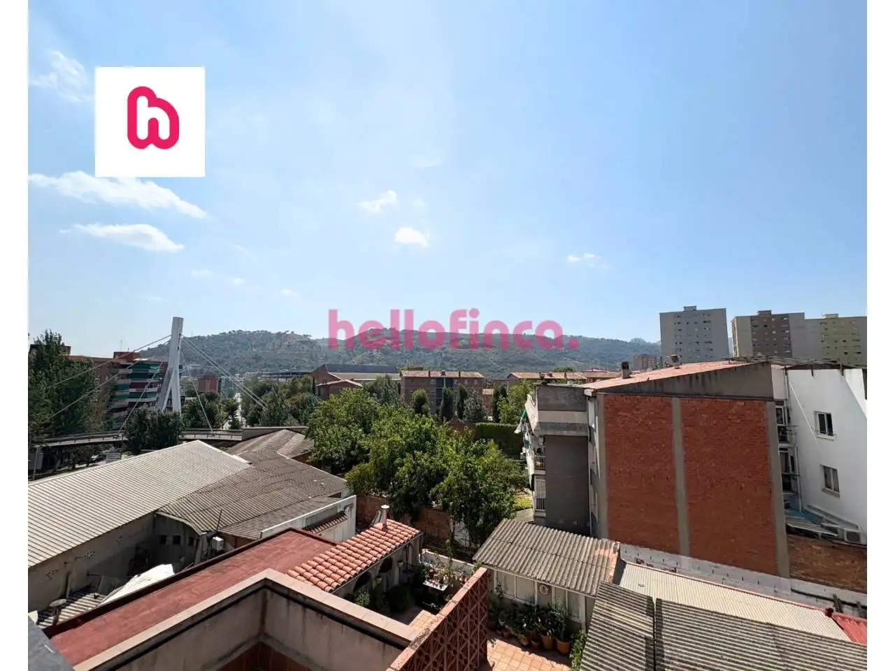 Vista exterior de Ático en venta en Martorell con Terraza, Amueblado y Alarma