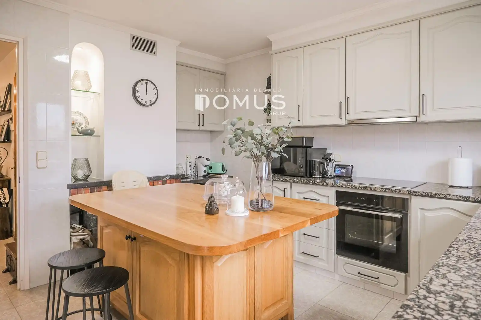 Kitchen of Houses for sale in Besalú  with Air Conditioner, Private garden and Terrace