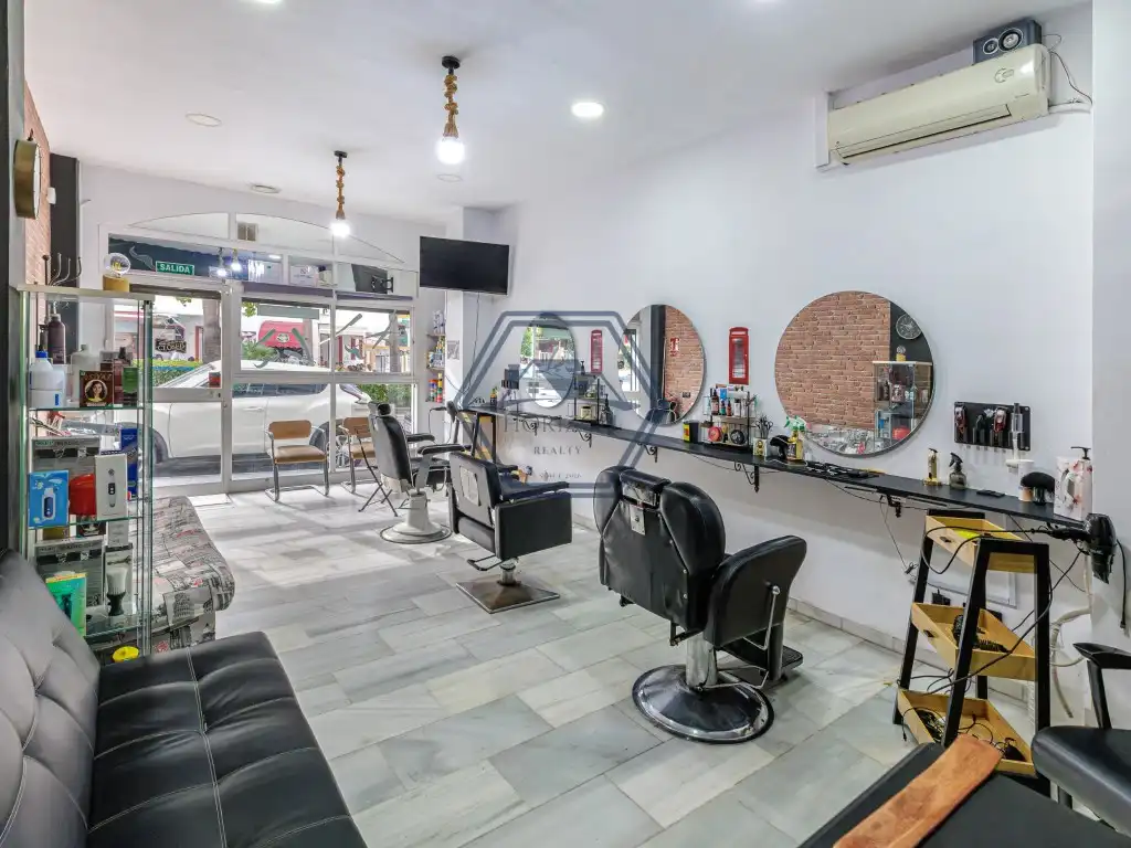 Locale commerciale in vendita a Calle Doctor Esteban San Mateo, imagen 3