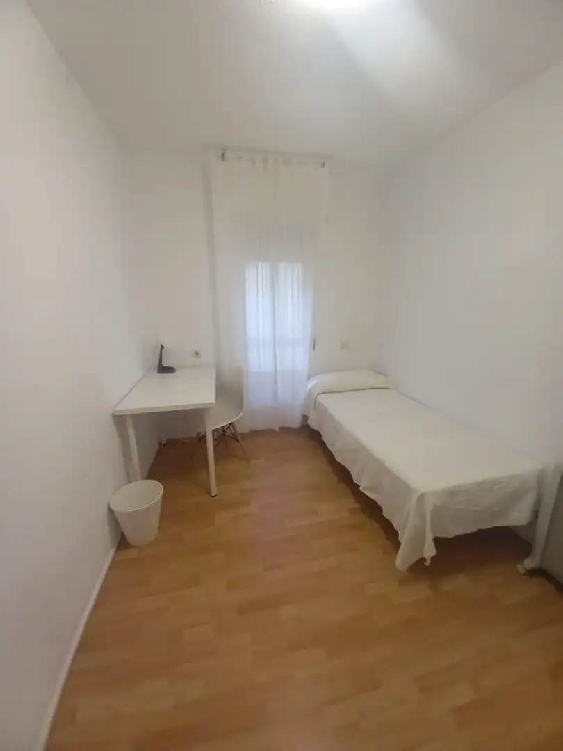 Flat for rent in Ollerías - San Cayetano