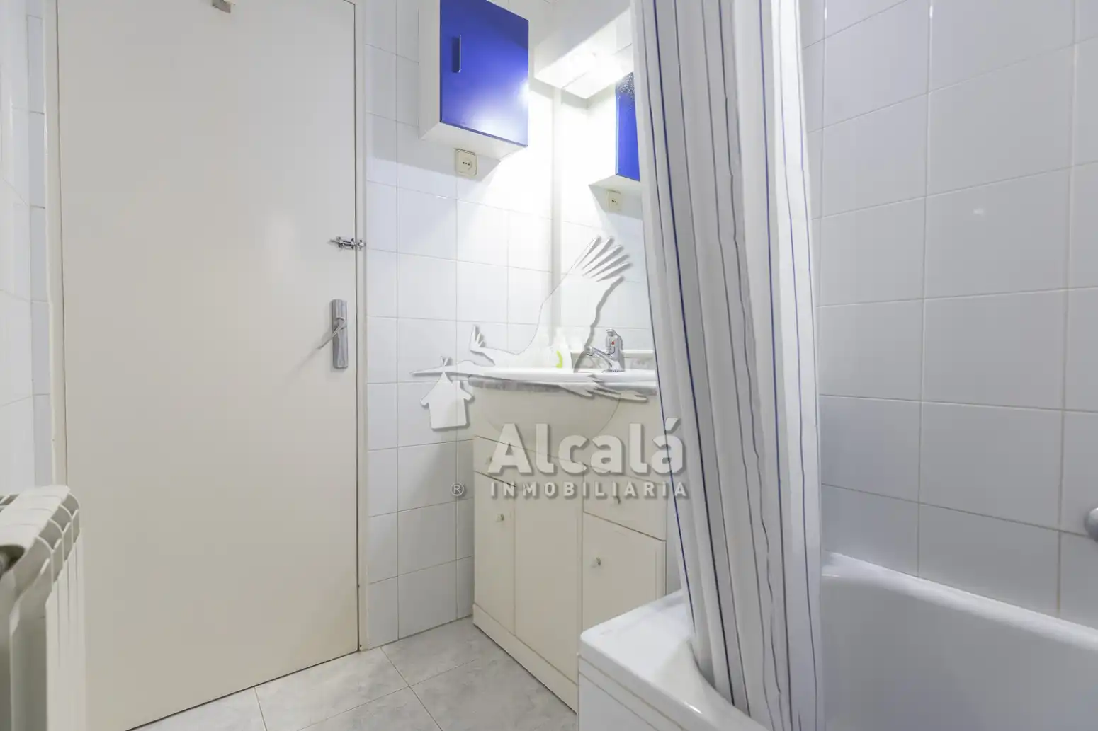 Bathroom of Flat for sale in Alcalá de Henares  with Heating and Terrace
