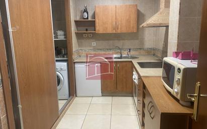 Cuina de Pis en venda en Villanueva de la Serena amb Aire condicionat, Calefacció i Moblat